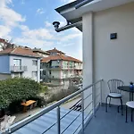 Гостевой дом The Waterfall - Free Parking 3*