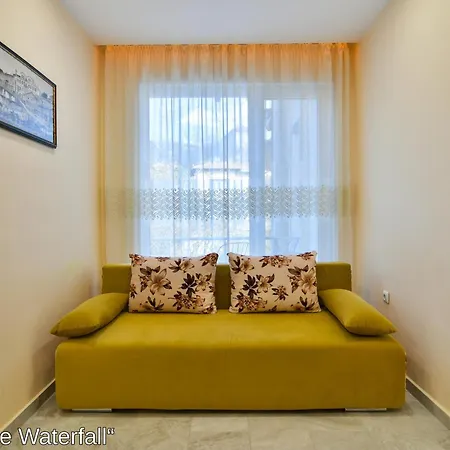 The Waterfall Free Parking Casa de hóspedes Balchik