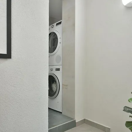 Πανσιόν The Waterfall Free Parking 3*