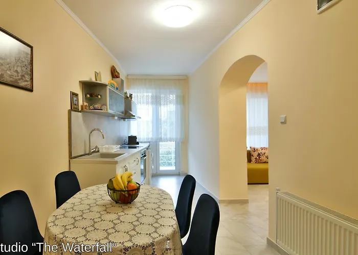 Maison d'hôtes The Waterfall Free Parking